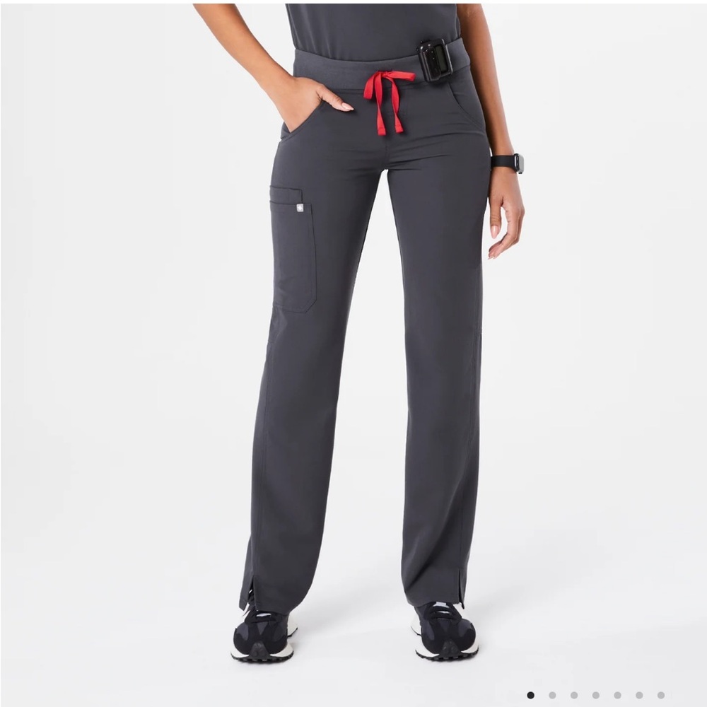 Figs Charcoal Kade Cargo Scrub Pants